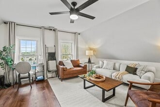 1142 Washington St in Whitman, MA - Building Photo - Building Photo