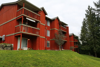 Conifer Woods Apartments in Port Orchard, WA - Foto de edificio - Building Photo