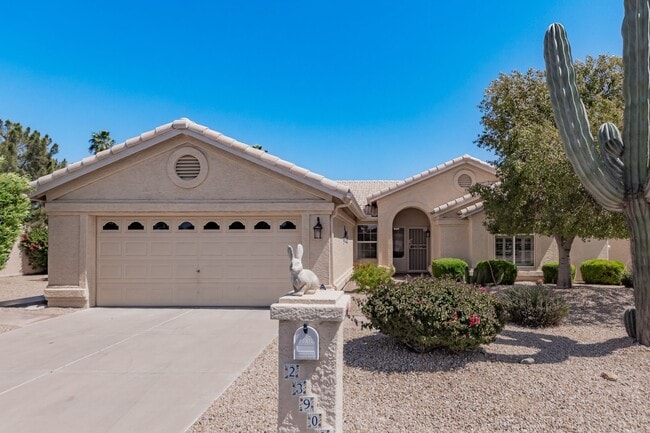 23903 S Sunvista Dr in Sun Lakes, AZ - Foto de edificio - Building Photo