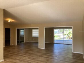1194 Porter Dr in Largo, FL - Building Photo - Building Photo