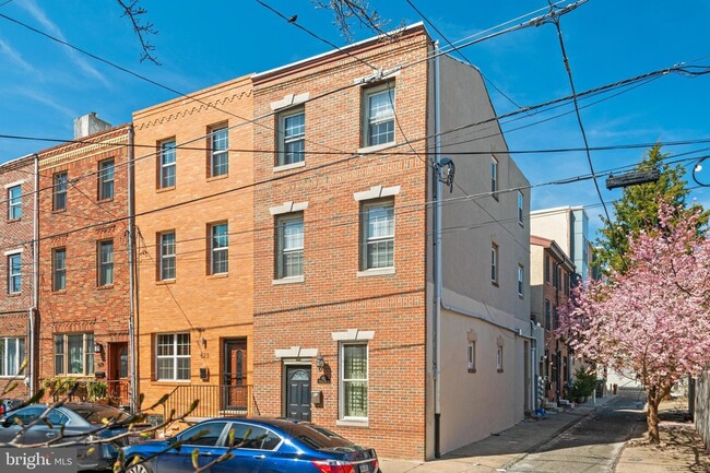 property at 621 Federal St