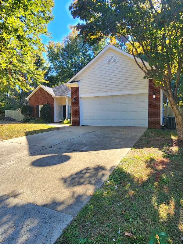 property at 978 Stinson Glen Ln