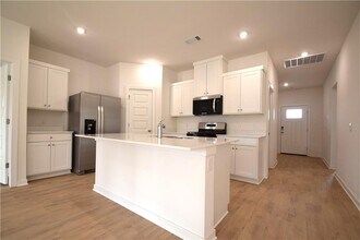 367 Florida Ave in Farmington, AR - Building Photo - Building Photo