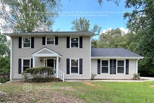 2462 Horseshoe Bend Rd SW in Marietta, GA - Building Photo