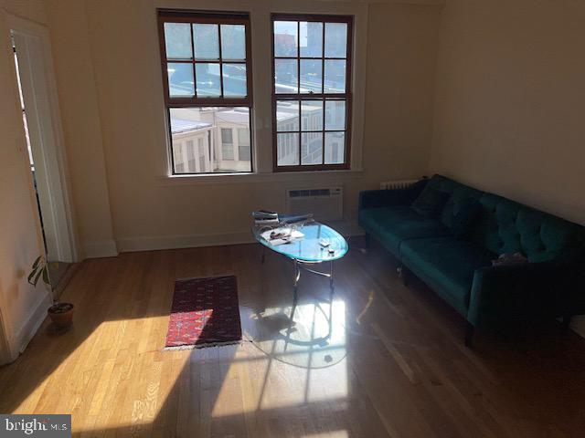 2040 Belmont Rd NW in Washington, DC - Building Photo - Building Photo