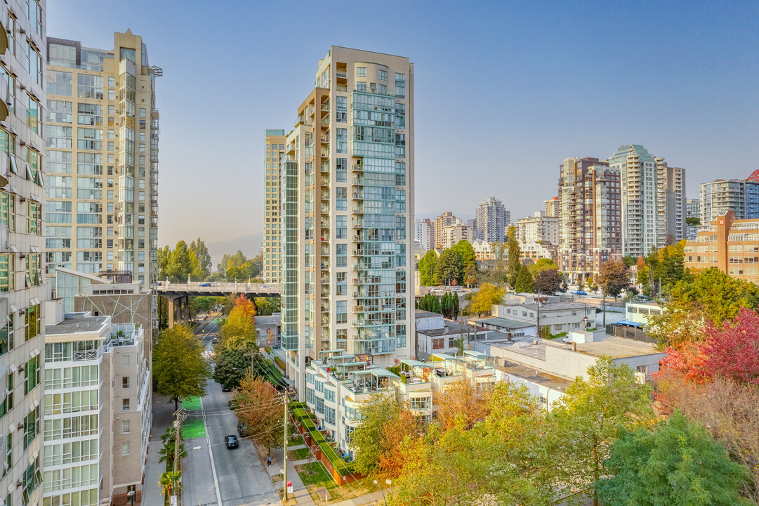 Coral Court in Vancouver, BC - Building Photo