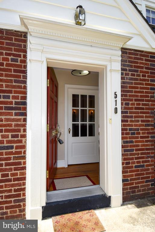 property at 510 N Nelson St