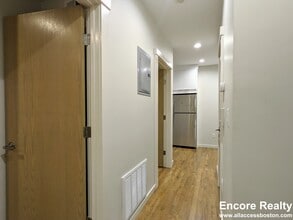 2 Belvidere Pl, Unit 2 in Cambridge, MA - Foto de edificio - Building Photo