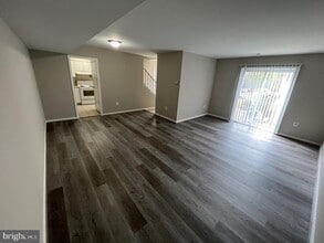 6810 Perry Penney Dr in Annandale, VA - Building Photo - Building Photo