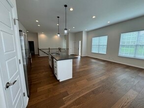 15825 Foster in Overland Park, KS - Foto de edificio - Building Photo