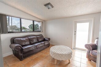 4420 SW 114th Ct in Miami, FL - Building Photo - Building Photo