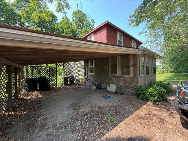 516 Crescent Rd in Center City, MN - Building Photo - Building Photo