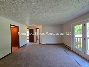 8 Hartley St in Lewiston, ME - Building Photo - Building Photo