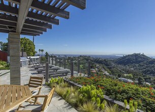 2255 Westridge Rd in Los Angeles, CA - Building Photo - Building Photo