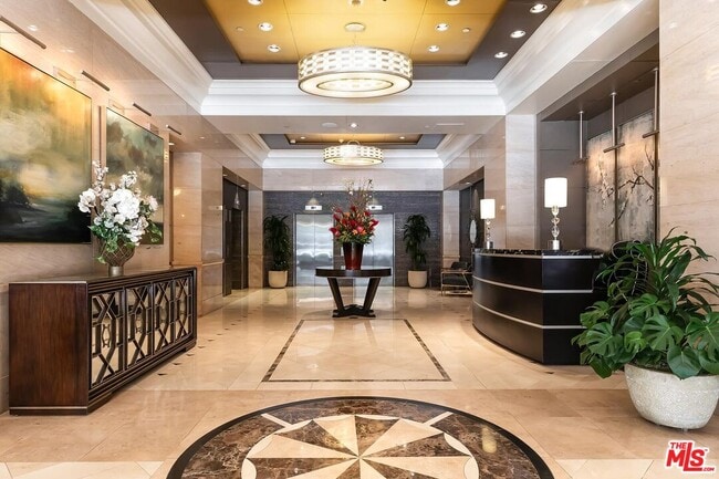 10520 Wilshire Blvd in Los Angeles, CA - Foto de edificio - Building Photo