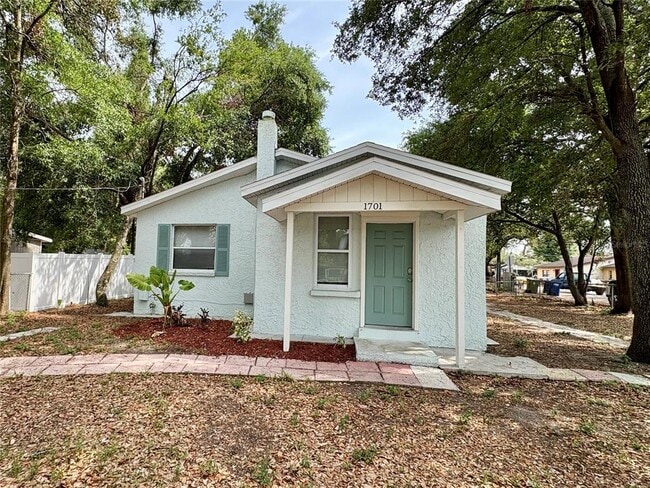property at 1701 E Louisiana Ave