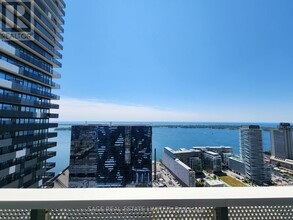 55-4555 Cooper St in Toronto, ON - Building Photo - Building Photo