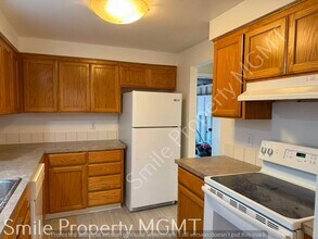 330 S Heather St in Cornelius, OR - Building Photo - Building Photo