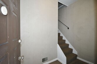 1606 Bingham St-Unit -1606 Bingham Floor 2 in Pittsburgh, PA - Foto de edificio - Building Photo