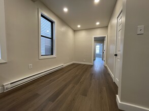 115 Neptune Ave, Unit 1R in Jersey City, NJ - Foto de edificio - Building Photo