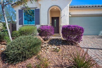 4032 Little Bay Ave in North Las Vegas, NV - Foto de edificio - Building Photo