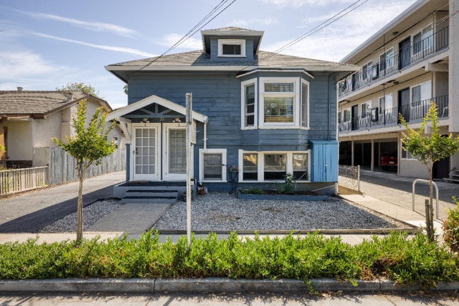 32 S Morrison Ave