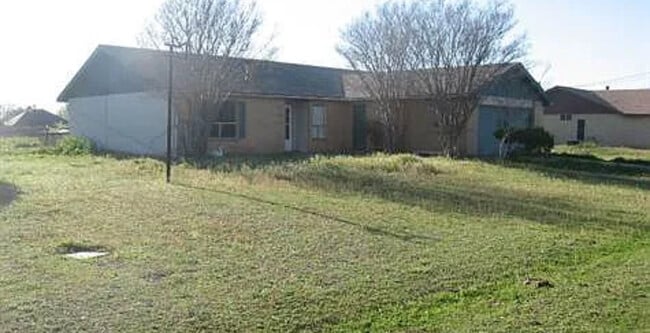 property at 4014 Mountain Vista Dr