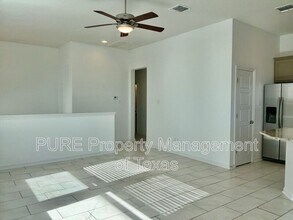 18005 Pomelo Ln in Pflugerville, TX - Building Photo - Building Photo