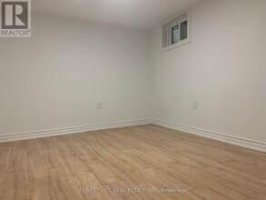 63 Pinegrove Ave in Toronto, ON - Building Photo - Building Photo