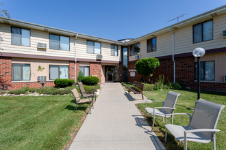 Bristol Courts Low Income Senior/Family in Sussex, WI - Building Photo - Building Photo