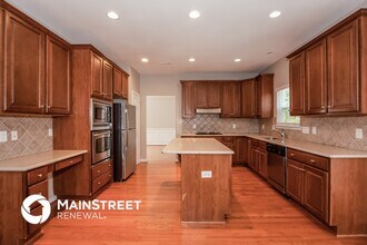 12317 Westbury Glen Ct in Charlotte, NC - Foto de edificio - Building Photo