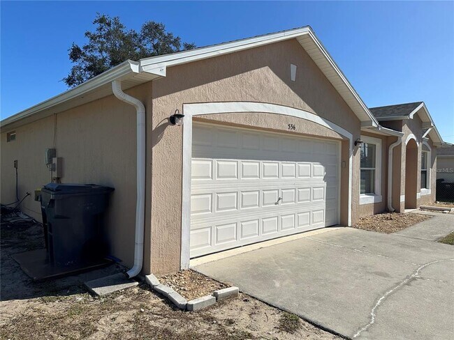 536 Lakeview Dr in Poinciana, FL - Building Photo - Building Photo