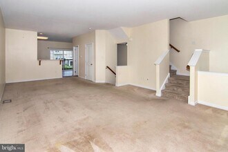 517 Boxwood Ln in Woodbury, NJ - Building Photo - Building Photo