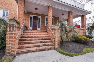 6511 Atlantic Ave in Ventnor City, NJ - Building Photo - Building Photo