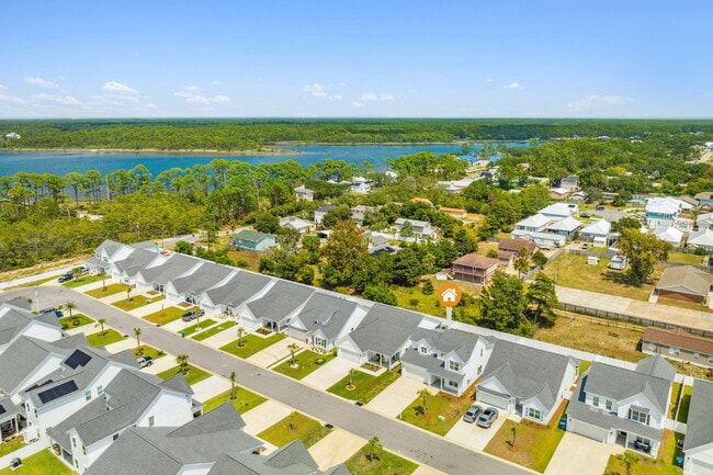 712 Landing Cir in Panama City Beach, FL - Building Photo - Building Photo