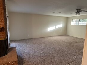 1105 Azalea Dr in Longview, TX - Building Photo - Building Photo