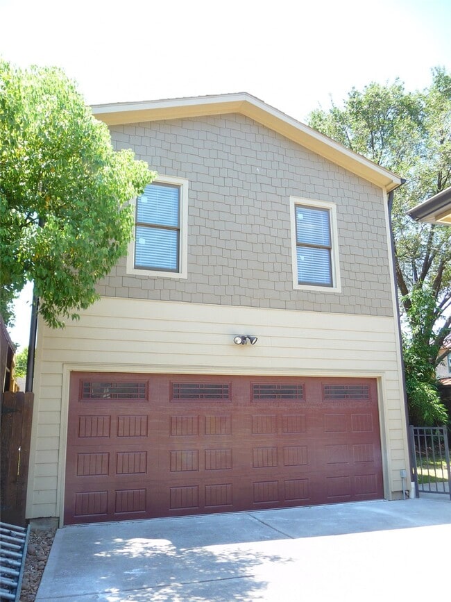 property at 1009 Peden St