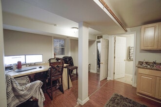 1077 N Paulina St in Chicago, IL - Building Photo - Building Photo