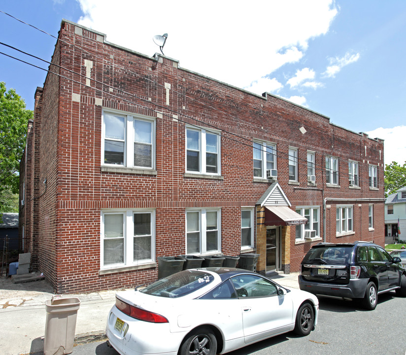 11 King St in Kearny, NJ - Building Photo