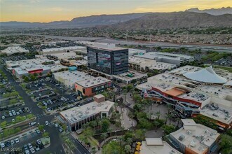 1916 Redbird Crest Ln in Las Vegas, NV - Building Photo - Building Photo