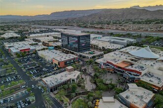 2000 Winter Wind St in Las Vegas, NV - Building Photo - Building Photo