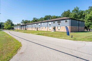 ONE11 UTICA PARK in Utica, MI - Building Photo