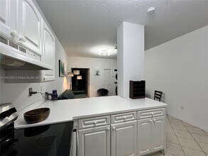 2734 Bird Ave in Miami, FL - Building Photo - Building Photo