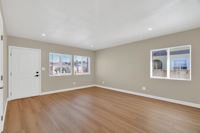 2512 E Adams St in Carson, CA - Building Photo - Building Photo