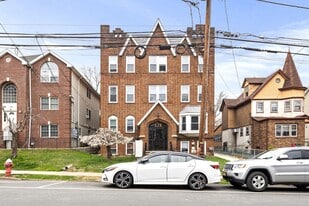 128 Chestnut St in Rutherford, NJ - Building Photo
