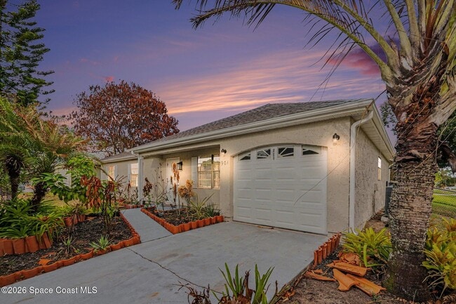 property at 901 Gannet Ave NW