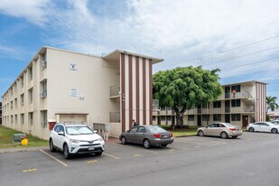 Bishop Gardens in Honolulu, HI - Building Photo