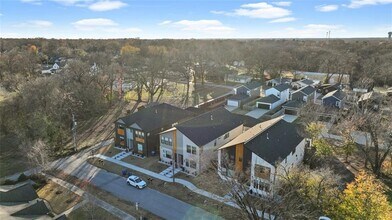 1145 NE Monroe St in Bentonville, AR - Building Photo - Building Photo
