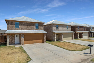 Tech Village in Lubbock, TX - Foto de edificio - Building Photo