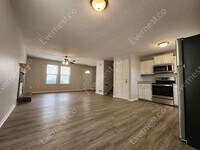 122 Hickory Trail photo'